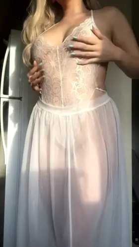 Tall, blonde and beautiful?♥️