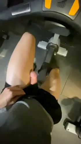 I finish my workouts by pulling out my cock. Who will help me cool down?