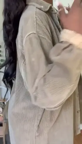 Happy Friday! Hope you all cum at least once today 😋