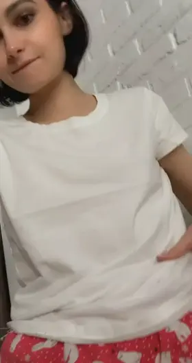 22 [F4M]Do you prefer shorter or taller girls ?