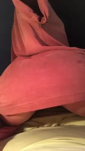 Do u like what I’m hiding under my shirt?😋