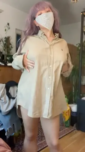 Flashing my bests assets for you 🥰