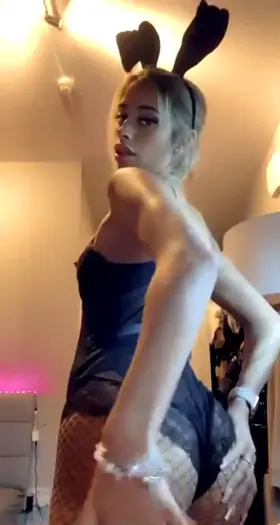 This bunny wants some dick 😈