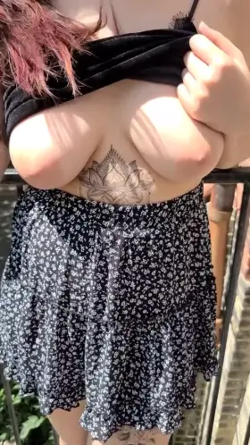 3rd time and my face is sticky!