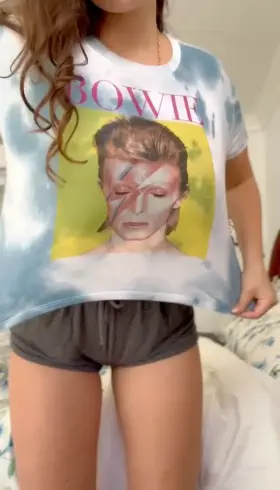 i used to feel embarrassed by my big boobs... now i love sharing them