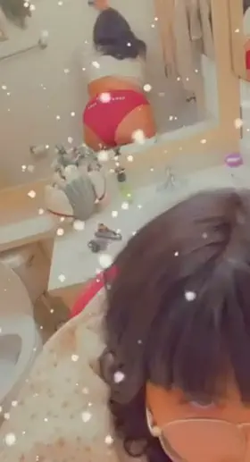 merry christmas!!! come unwrap your last present of the day. 🎄🎁