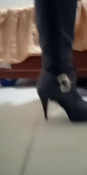 [Selling] I live verify💜 Videocalls & Sexting until you cum😈👅 Customs, Google Driver and more!😋 Add My Snapchat: CandyCoco350 My kik: CandyCoco350 Addme BaBy