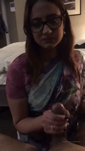 Most demanded Onlyfan sexy couple Video, Hot Roleplay a must watch, links are in comments, watch online or download fast