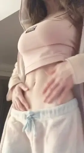 Sending nudes to whoever up's this - Check link in comments