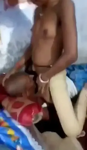 2 Trans Women🥵 and village Man having fun time Viral full video... link in com.ment