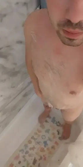 Getting clean and ready for the Mrs (28)