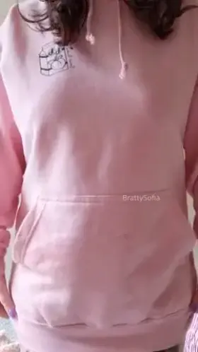 Any dads here who wanna fuck a curvy Irish girl?