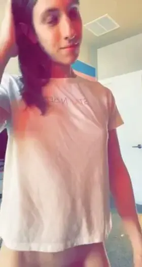 Come run your hands though my hair. Don’t be scared, baby 😉 thats why it’s there 🙄