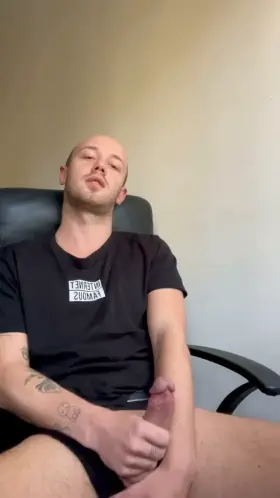 let me lead the horny way into the new year 🎅🏽