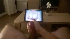 I love doing tributes to hot redditors. Requests are welcome in my dm;)