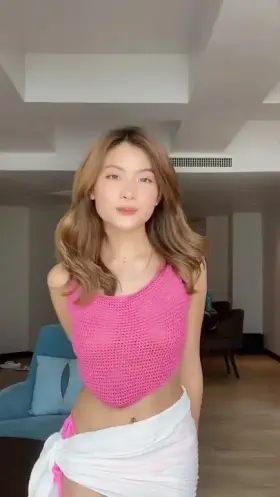 cute babe with a hot body