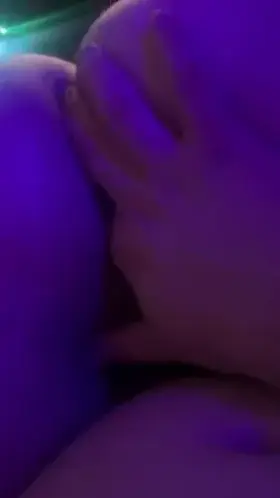 I always get so wet when he fingers my pussy just listen to it 😩💦