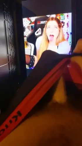 Nicole Puts Me On The Edge Of Explosion 🤤