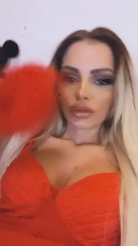 Hey daddy 😍 i was a naughty little girl 😈