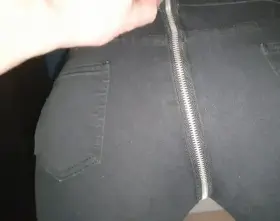 Unzip ass [video]