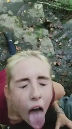 A quick blowjob in the woods - POV and deepthroat
