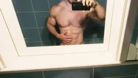 Post workout wildness[M]