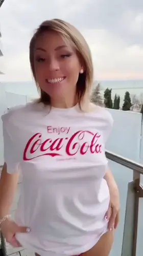 Wanna fuck me on the balcony?