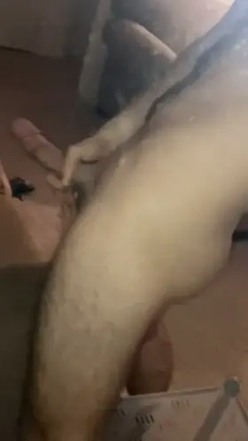 Lookin for someone to tell me what they’d do with me 😈