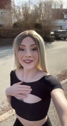 I'm trying to hitch a lift back home.. would you give me a ride? 😏💕