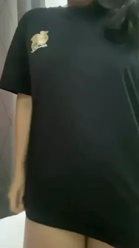 This little Asian is ready to talk and please you! Come give me a spank!!👀👅FFRREE profile so come say hey! (Free link below)