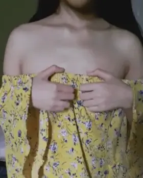 My boobs are squishy 😋