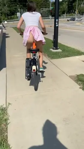 I had the dildo on my bike seat the entire ride