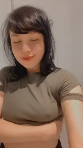 Asians-Latinas are allowed in this sub?