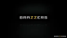 Tidying The MILF's Pussy