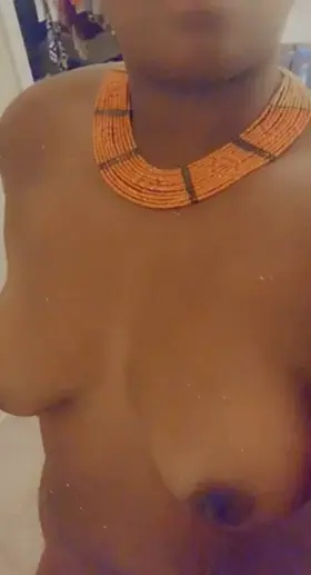 I just want to kiss on you 😘 xoxo, JuicyJemini