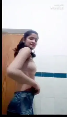 🔥🥰 Extremely Shy Desi Girl Decided to Tease but Ended up Stripping Full Nude🥰🔥