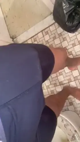 27m [m4f] #manhattan - bbc looking for someone to swallow me