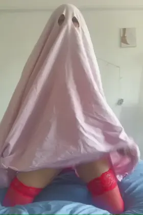 Improvised Halloween costume 👻