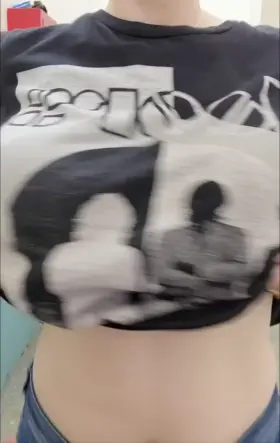 My boss saw and he gave me a raise 😘 Give me a follow 😘