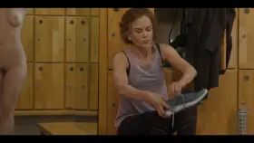 Normal Stuff Naked? Saying thanks to Nicole Kidman for her kindness in the locker room. Very normal. (Matilda De Angelis - The Undoing S1E01 (US2020)