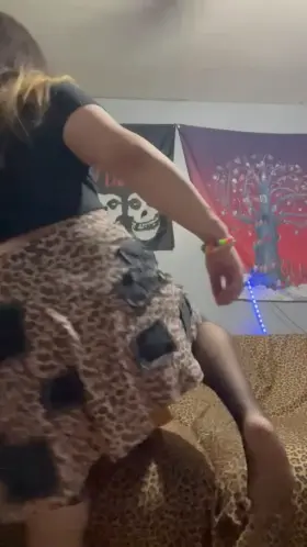 Like watching me shake my ass?