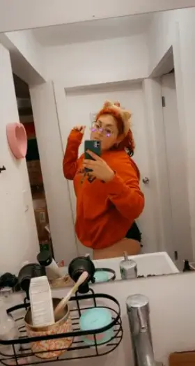 trying to learn how to shake my ass so i can do it naked 😈