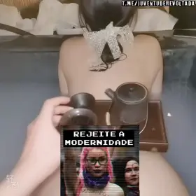 anyone knows the sauce ??