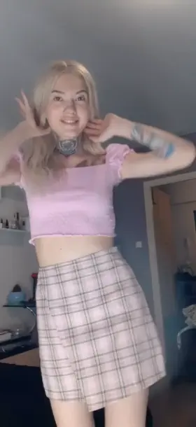 Extra small and horny! 😇