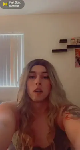 Face Reveal!!! Really wanting to trap some straight guys this weekend😜