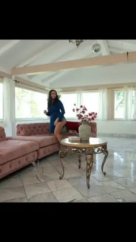 Anyone know name of the actress or the scene?