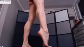 19-yr Old Russian Ballerina Shows Her Powerful Calves