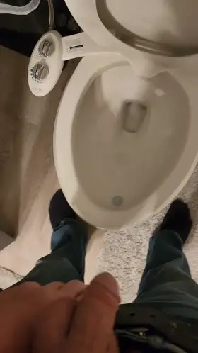 Straight Man Piss.... cum make me cum after