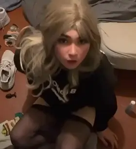 It’s cold outside but I’m feeling hot ;)