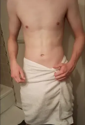 Fresh out the shower and ready to use you 😈